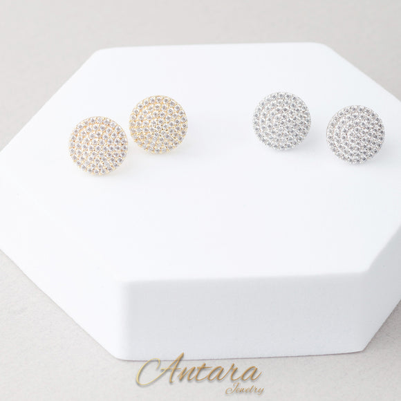 Aretes de cristales pegados