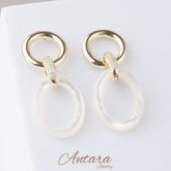 Aretes largos concha nácar