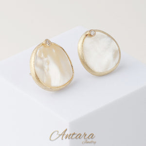 Aretes pegado de perla barroca