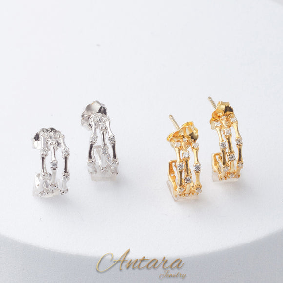 Aretes pegados de cristales