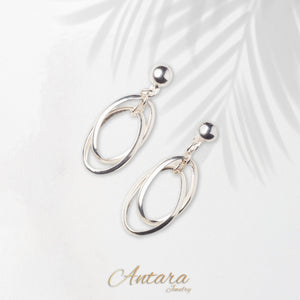 Aretes ovalados lisos