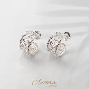 Aretes labrados