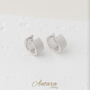 Aretes huggies de cristal