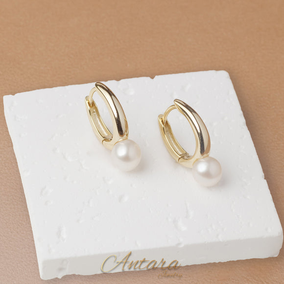 Aretes argollas huggies con perlas