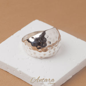 Anillo martillado