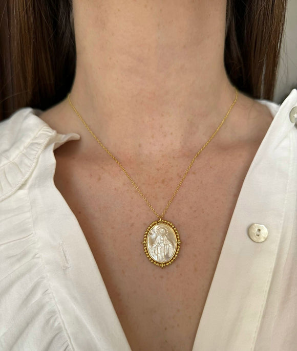 Collar Medalla Virgen de la Divina Misericordia