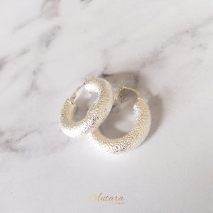 Aretes argollas texturada