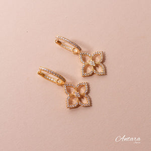 Aretes colgantes estilo de flor